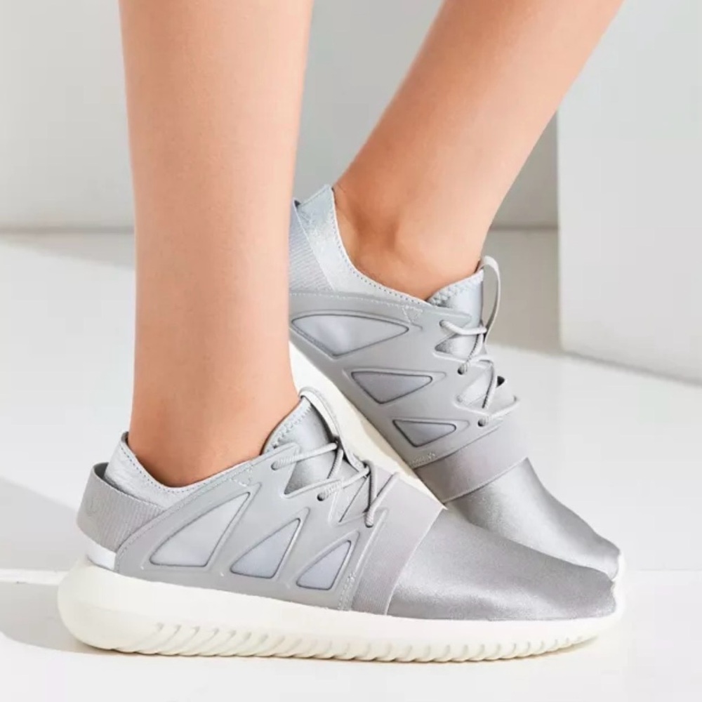 Adidas Women's Size 9 Silver Athletic Shoes
New With Box